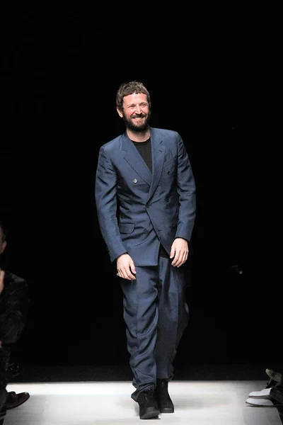 Look 38